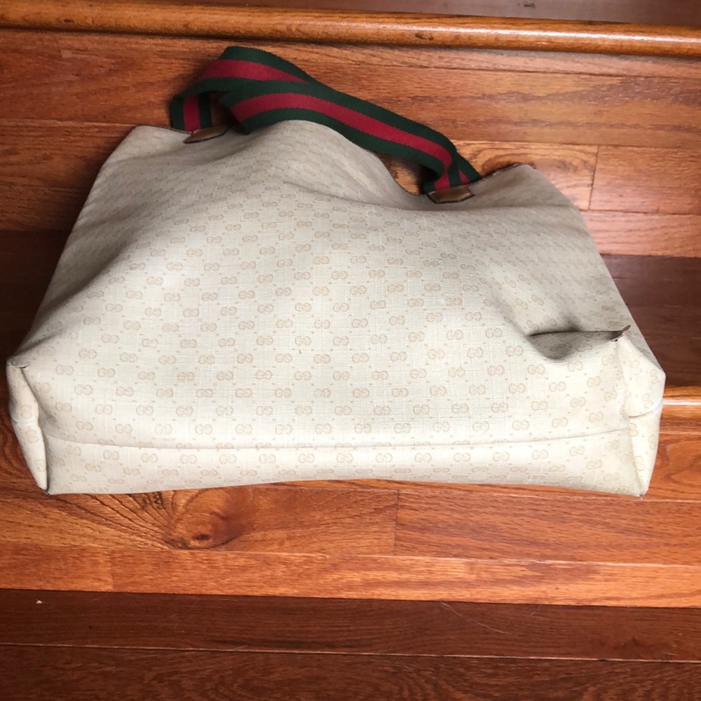 Extra Large Gucci Tote - Picture 8 of 10